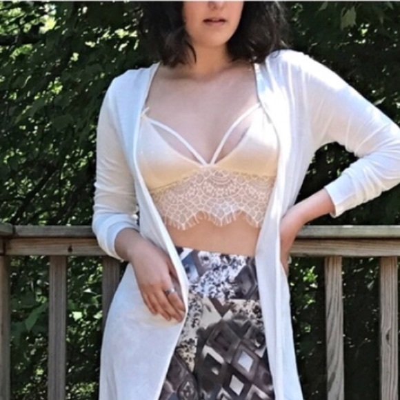 Tops - ♦️SALE♦️black bralette